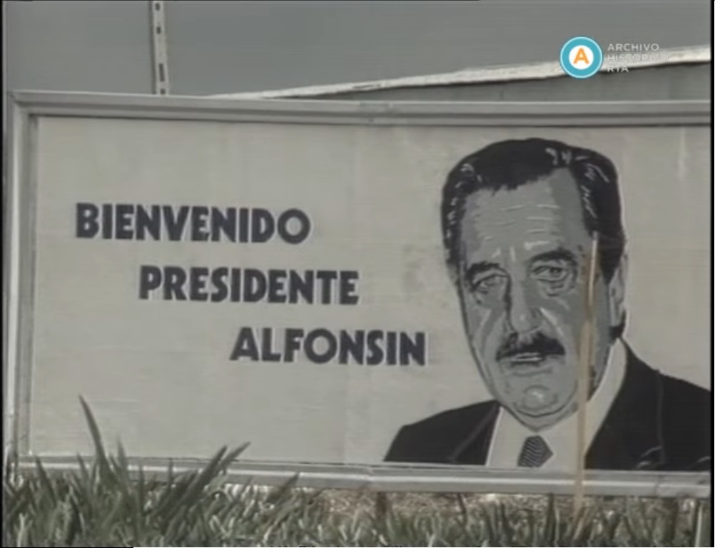 [El presidente Raúl Alfonsín visita Cuba]