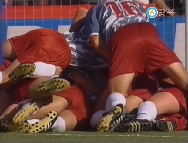 [Mundial FIFA Estados Unidos ’94: Estados Unidos derrota a Colombia] (incompleto)