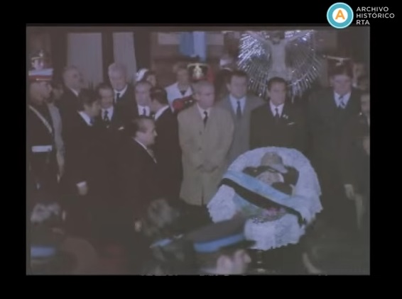 [Funeral de Juan Domingo Perón y otras imágenes]