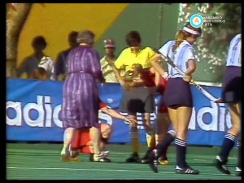 “Hockey sobre césped, copa intercontinental”: Argentina 2– URSS 3, 1985