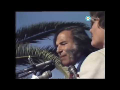 Alfonsín y Menem juntos en un acto en La Rioja, 20-05-1984