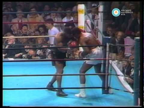 [Mike Tyson, el indiscutido campeón mundial de los pesos pesados], 00-00-1988