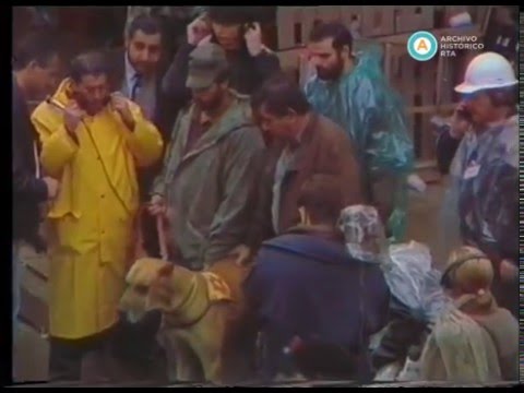 Atentado a la AMIA: perros rescatistas israelíes, 1994
